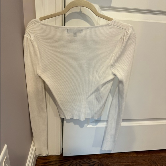 Love Tree v neck cropped sweater top - Picture 4 of 4
